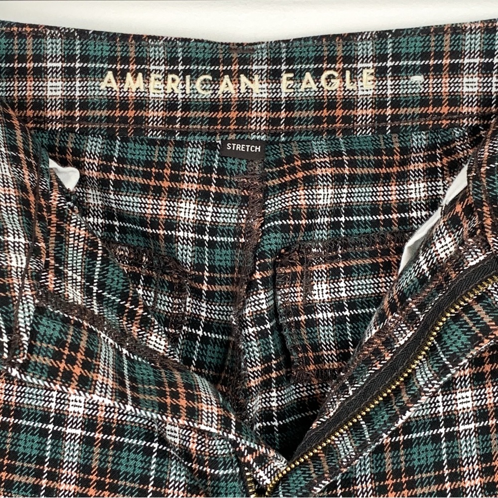 American Eagle super hi-rise skinny trousers in green plaid crop length size 8 - Picture 4 of 7